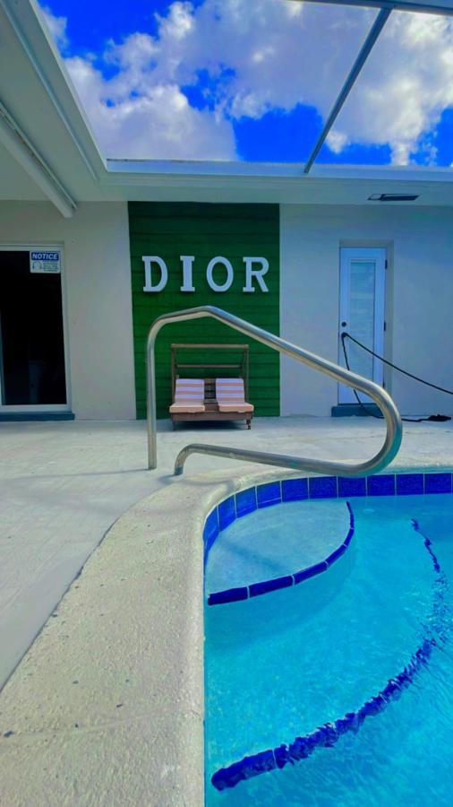 Pool Vacation Villa Hollywood Exterior photo